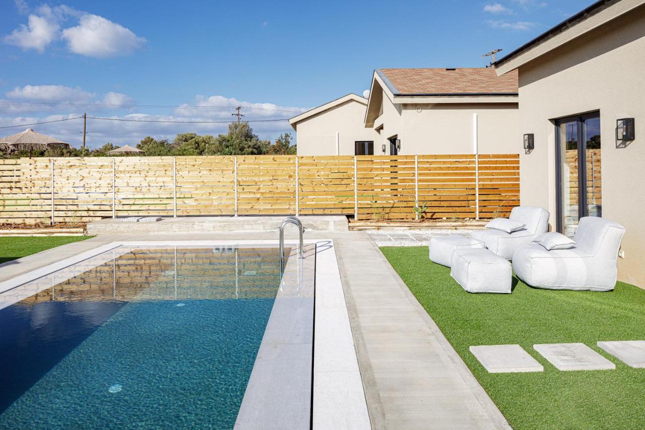 Carob Villas, An Eco-Friendly Hideaway Sissi  Exterior photo